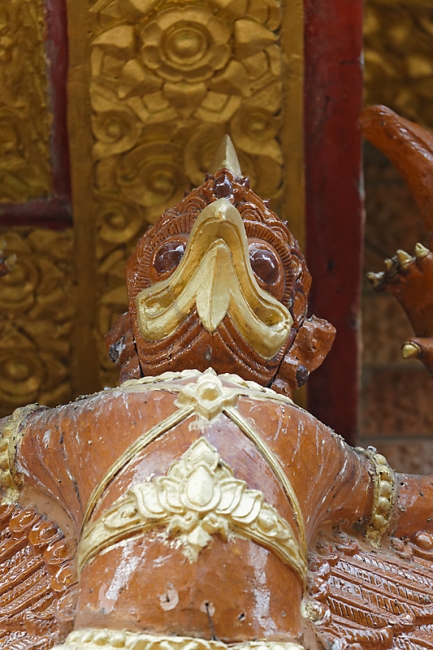 Wat Phu Khao Kaew-065